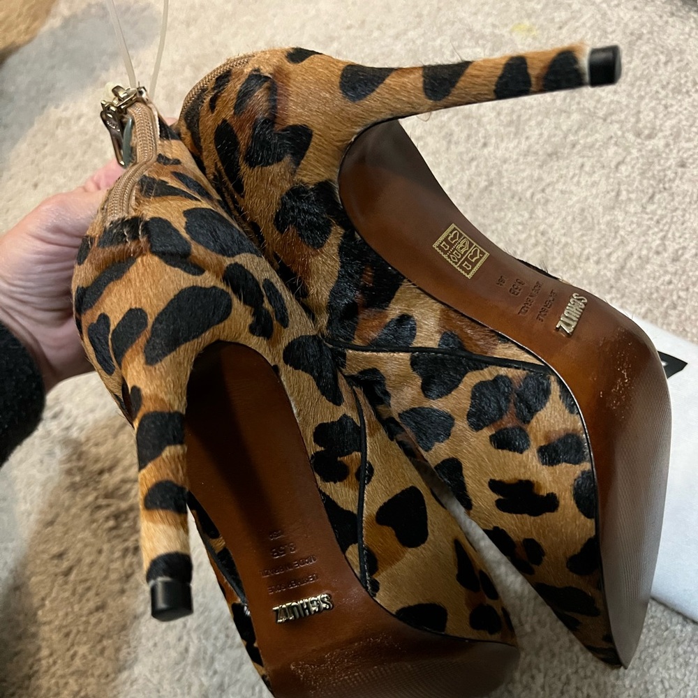 Brand new - Schutz booties pony hair leopard print 🔥🔥 - Picture 5 of 7